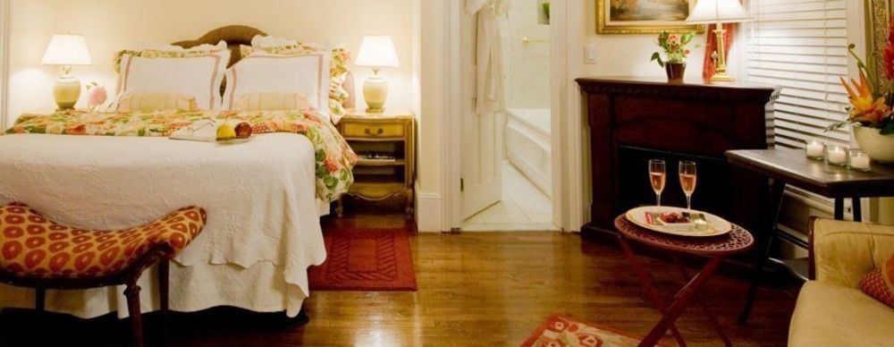 Quintessentials Bed And Breakfast And Spa East Marion Exterior foto